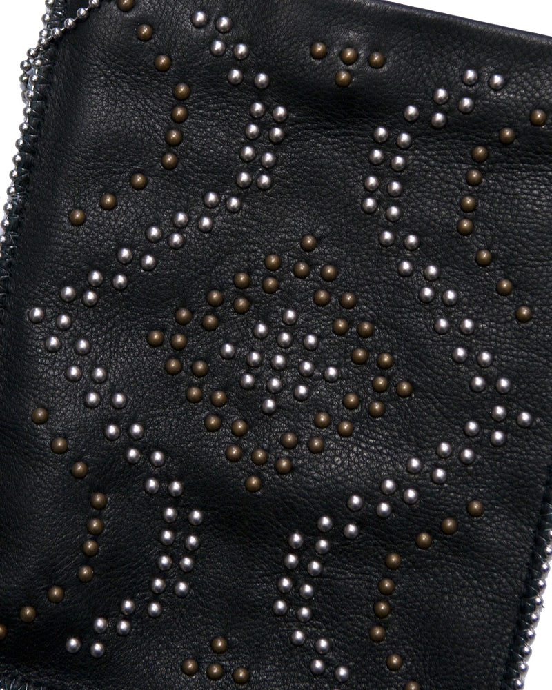 Kiss Studded Cell  Pouch